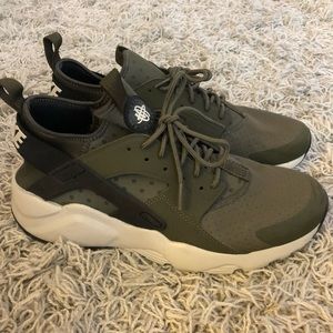 Brand New Nike Sneaker (No Box)